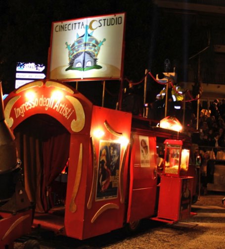 animation centre commercial, animation de rue, Location de chars de carnaval #cgorganisation #animationcentrecommercial #varanneevent #locationcharsdecarnaval #artistesderue #chardecarnaval - 065.jpg